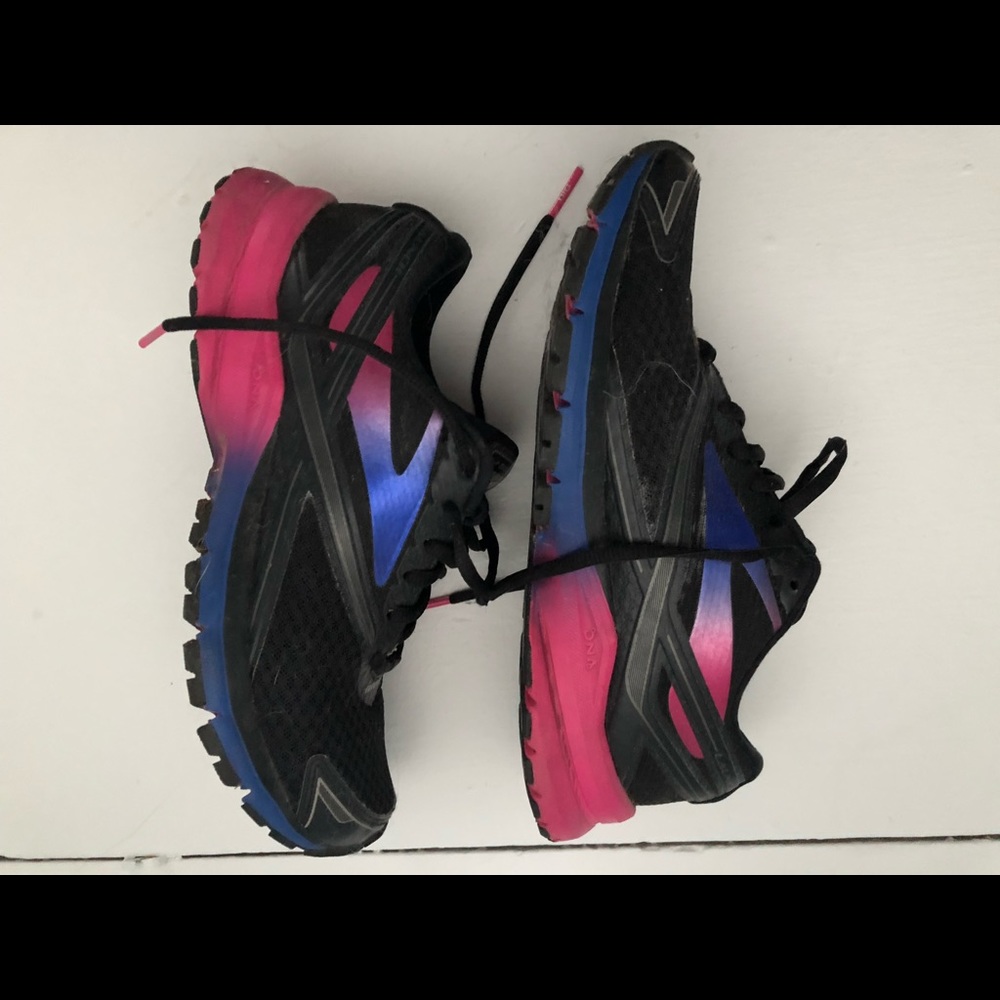 Brooks Ghost Ravenna 4 size 7.5 B (Medium width)
